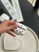 کاور ایرپاد سیلیکونی Airpods in Hands (کدa0122) - Image 2