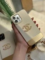 قاب Gold Chanel با آویز مرواریدی (کدC1265)