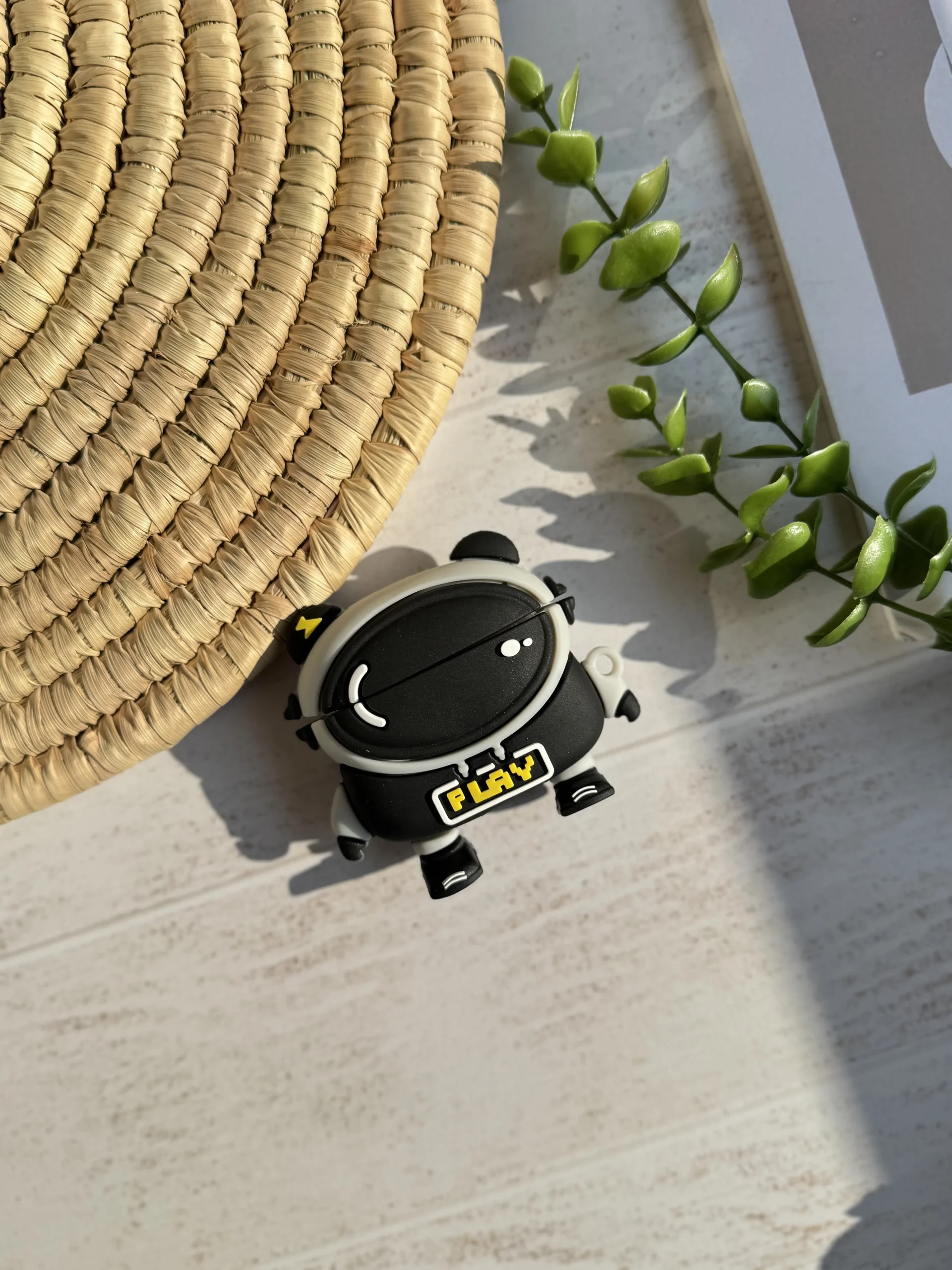 0c784b کاور ایرپاد سیلیکونی *Lightning Bear *Play (کدa0213) - Image 1