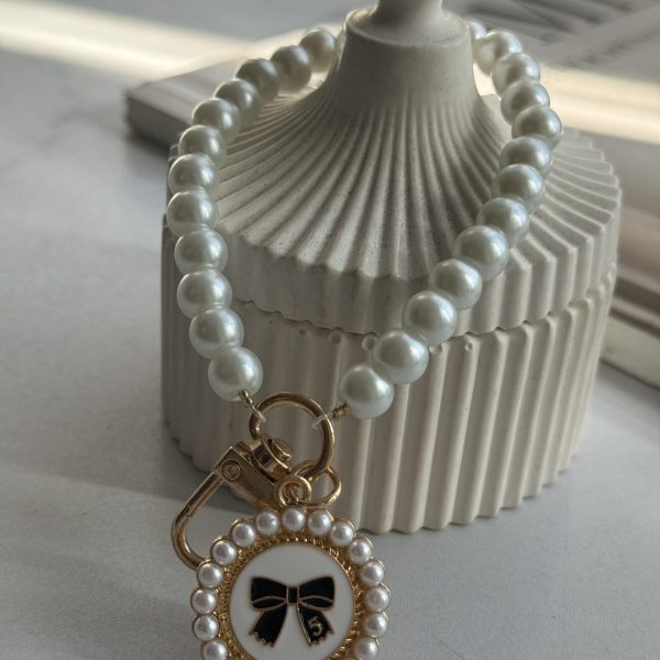 آویز و بند مرواریدی شنل