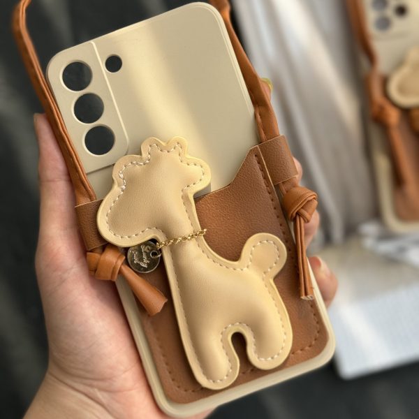 قاب موبایل سامسونگ زرافه مینیمال چرمی جاکارتی و آویز بلند محافظ لنزدار