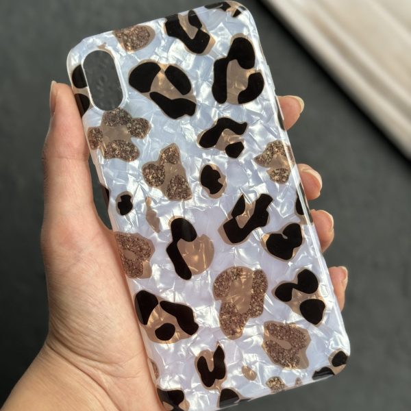 قاب موبایل آیفون آیس پلنگی سفید