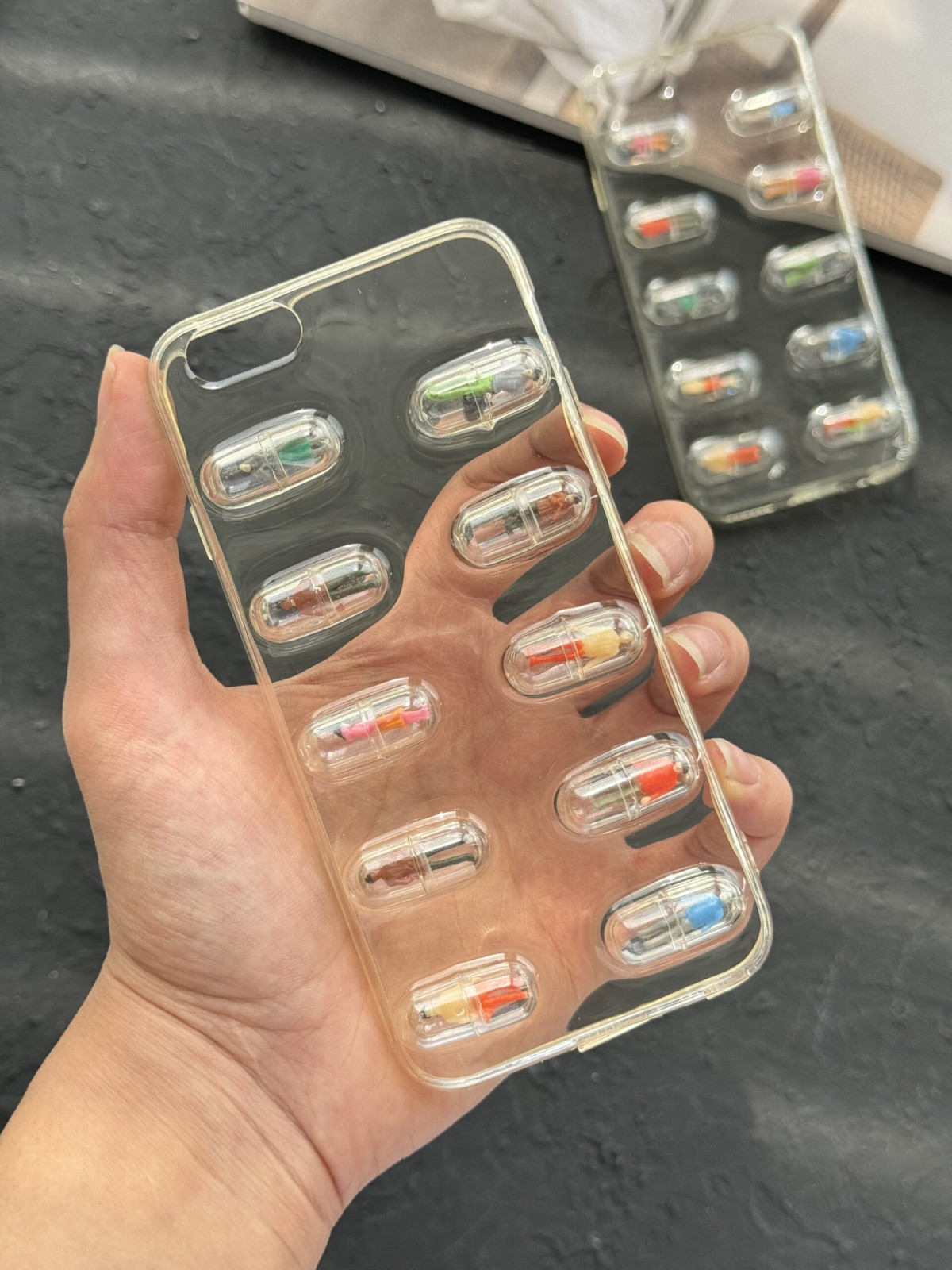 قاب موبایل آیفون کپسول قرص ( 1029 )