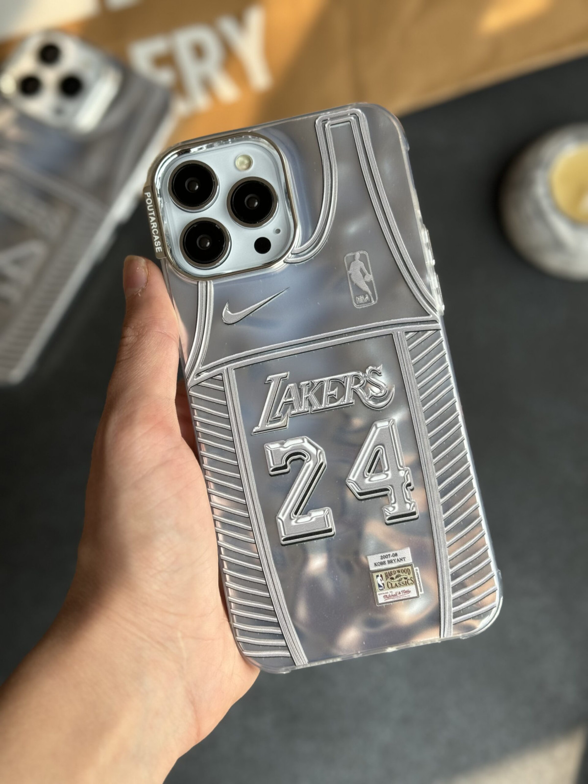 قاب موبایل آیفون لیکرز 24 کرومی