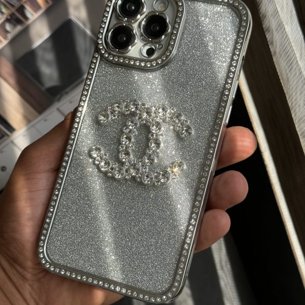 قاب موبایل آیفون شنل نگین دار برجسته براق نقره ای