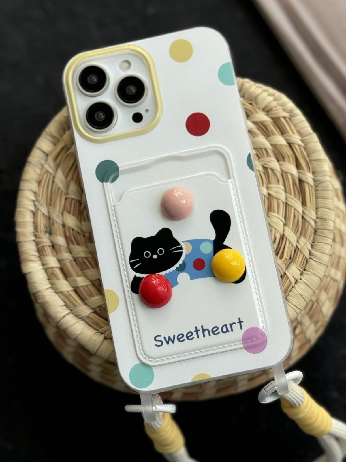 قاب موبایل آیفون گربه خوش قلب توپی جاکارتی بنددار