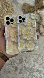 قاب موبایل ( آیفون ) گل برفی خامه ای - Image 2