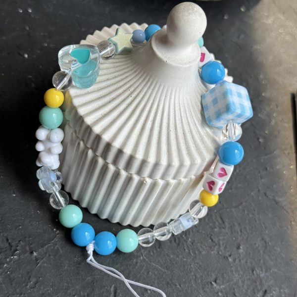 بند و آویز تاس و مهره