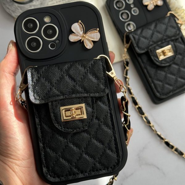 قاب موبایل آیفون مشکی بند زنجیری بلند بالشتی پروانه ای جاکارتی دار