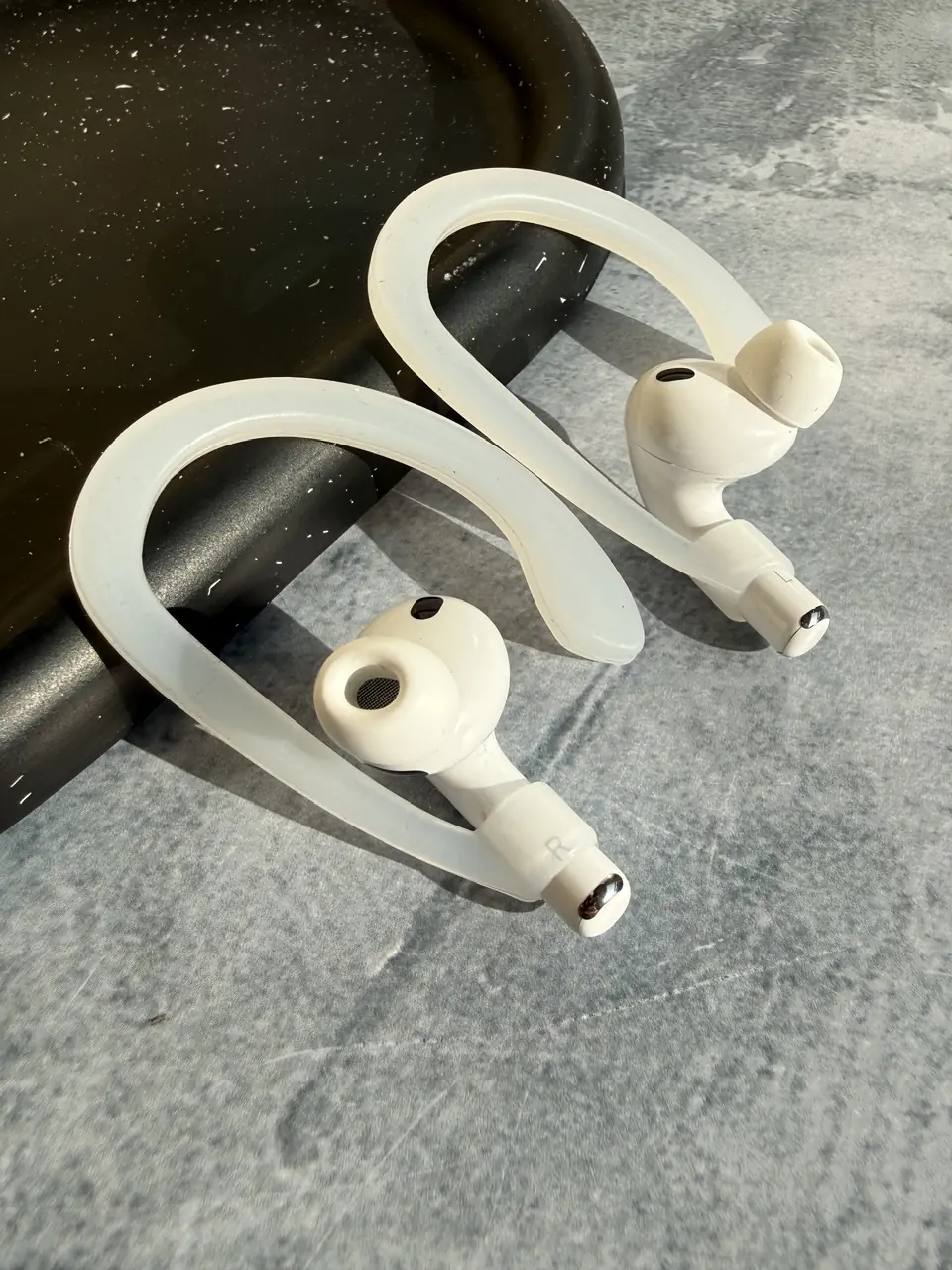 930c9d قلاب نگه دارنده ایرپاد Airpods ear Hooks (کدa0328) - Image 1