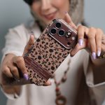 قاب موبایل آیفون گل و برگ پاییزی